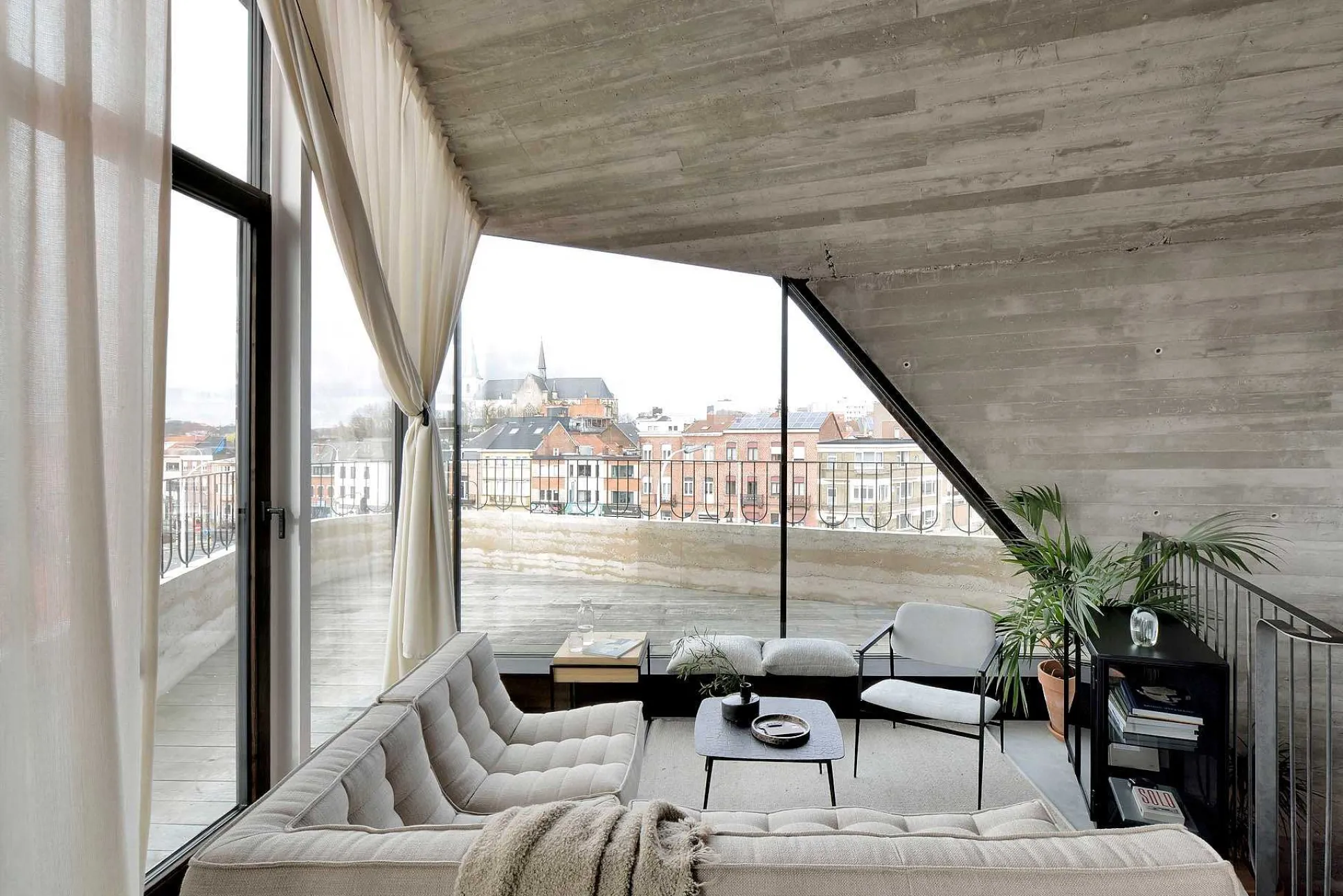 DC Fabric Lounge Chair, Light Grey