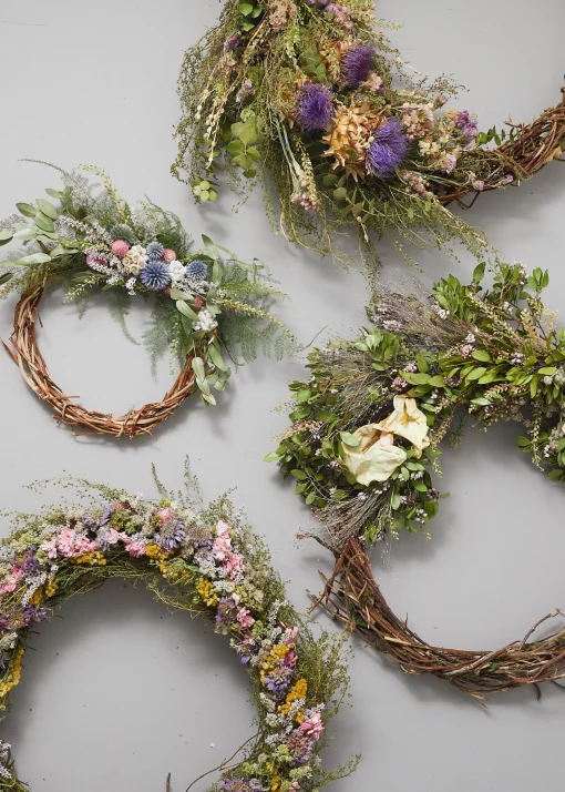 Foraged Honeysuckle and Calla Lily Wreath^Be Home Cheap