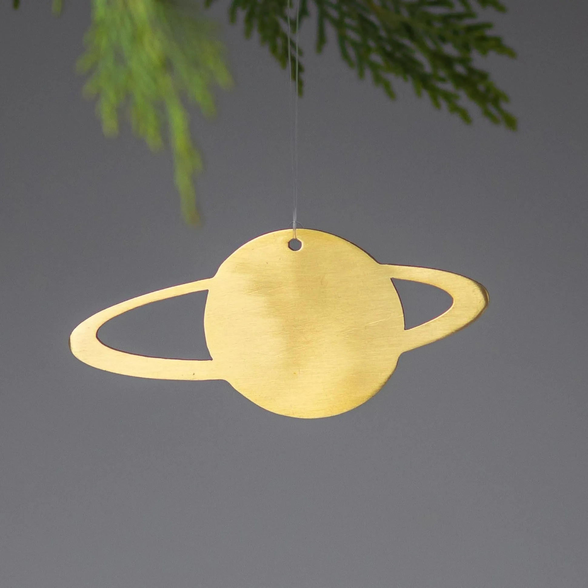 Gold Stencil Ornament, Saturn^Be Home Cheap