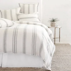 Jackson Big Pillow, Cream & Grey^Be Home Hot