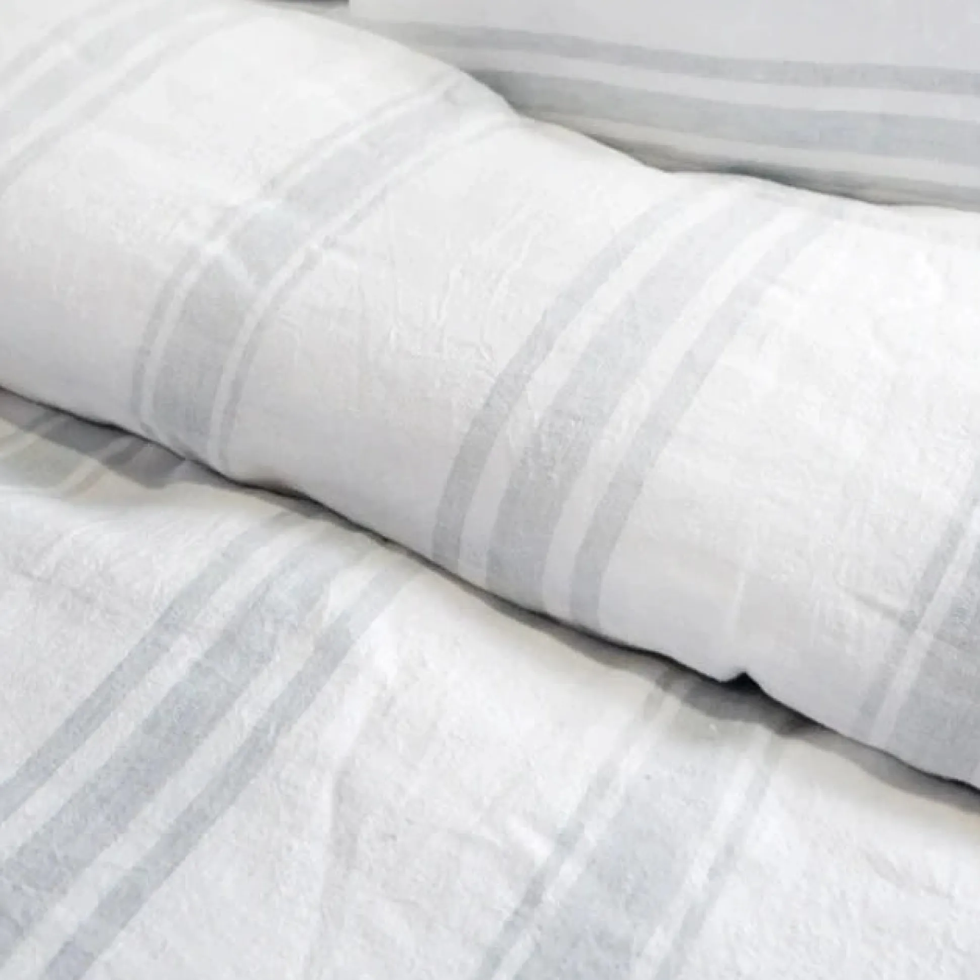 Jackson King Duvet Cover, White & Ocean^Be Home Flash Sale
