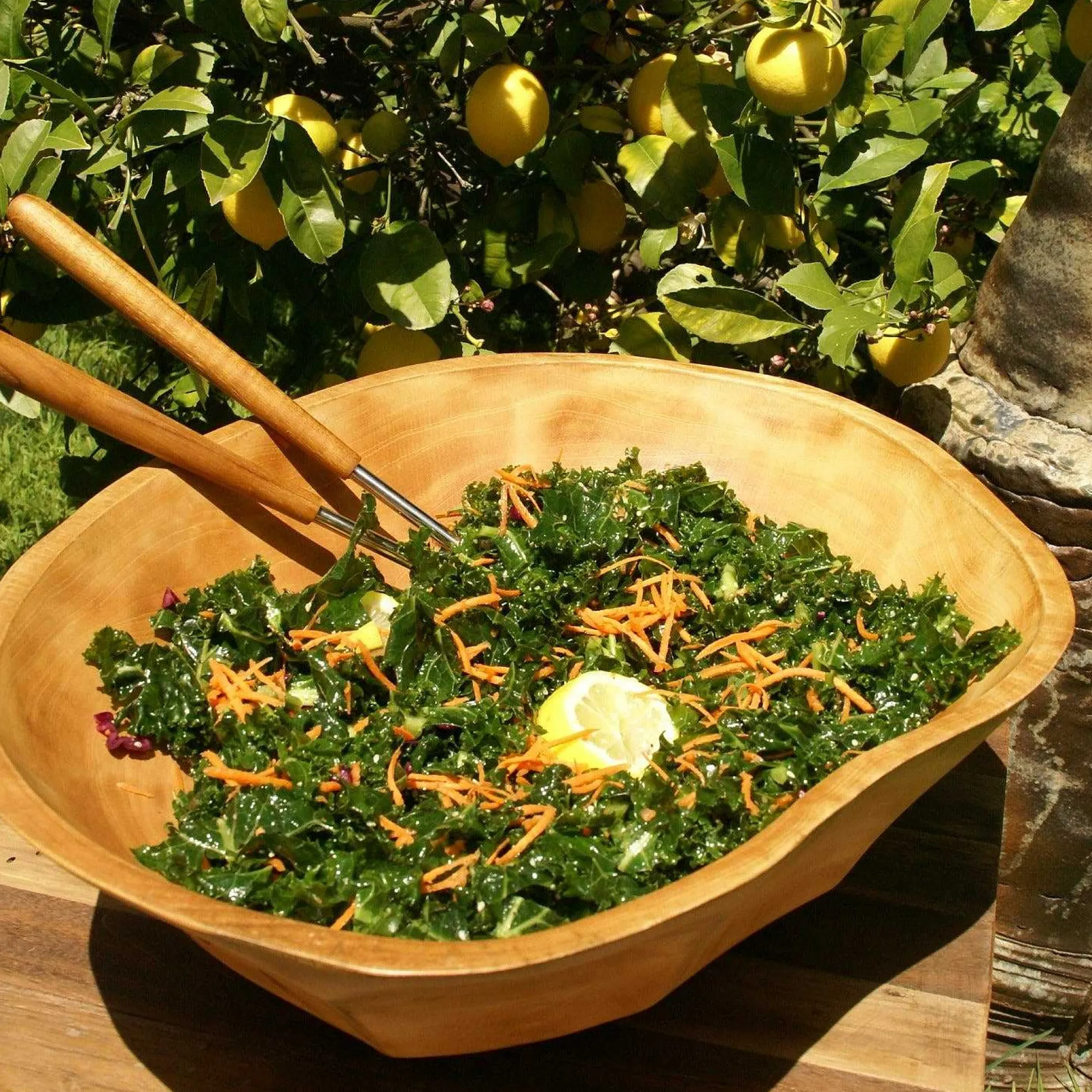 Kiln Mango Wood Curved Bowl, Large