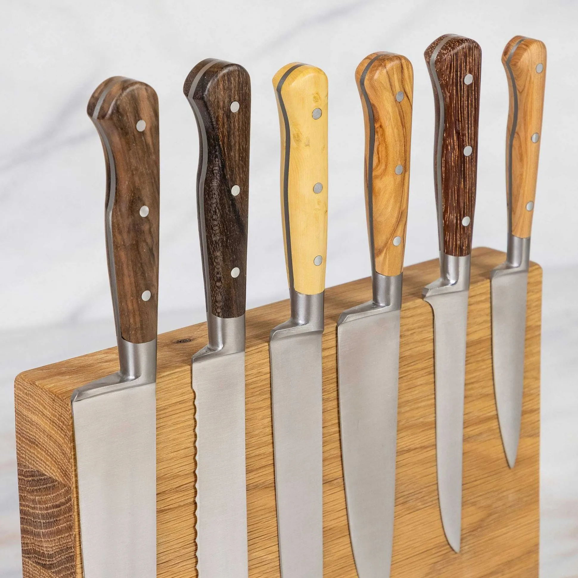 Laguiole en Aubrac Kitchen Knives with Oak Block, Set of 6, Mixed Wood