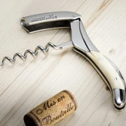 Laguiole en Aubrac Sommelier Corkscrew, Horn