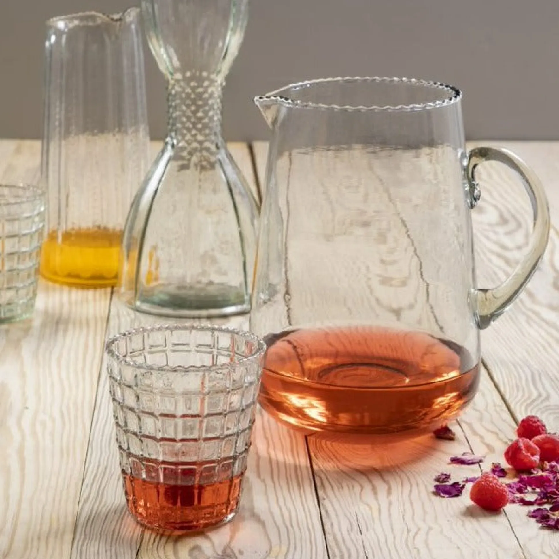 Ruffle Glass Lattice Tumbler, Set of 4^Be Home Store