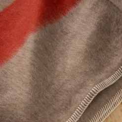 Siempre Blanket, Sand with Red Stripe^Be Home Fashion