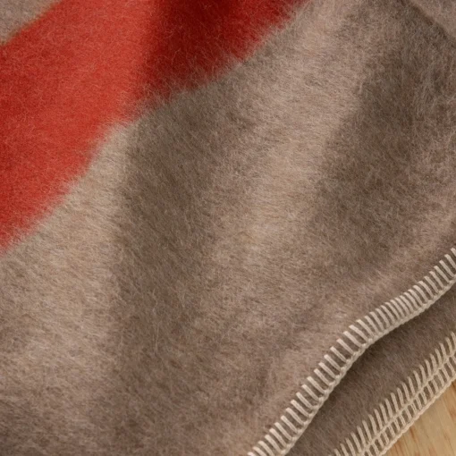 Siempre Blanket, Sand with Red Stripe^Be Home Fashion
