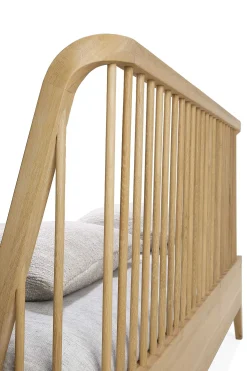 Spindle Solid Oak Bed, Queen