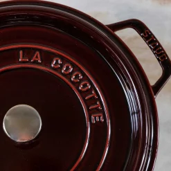 Staub Round Cocotte, 7qt, Grenadine