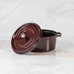 Staub Round Cocotte, 7qt, Grenadine