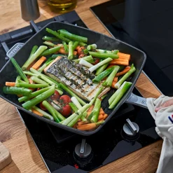 Staub Square Grill Pan, 10