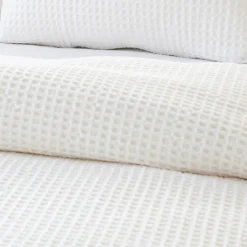 Zuma Queen Blanket, Cream^Be Home Flash Sale